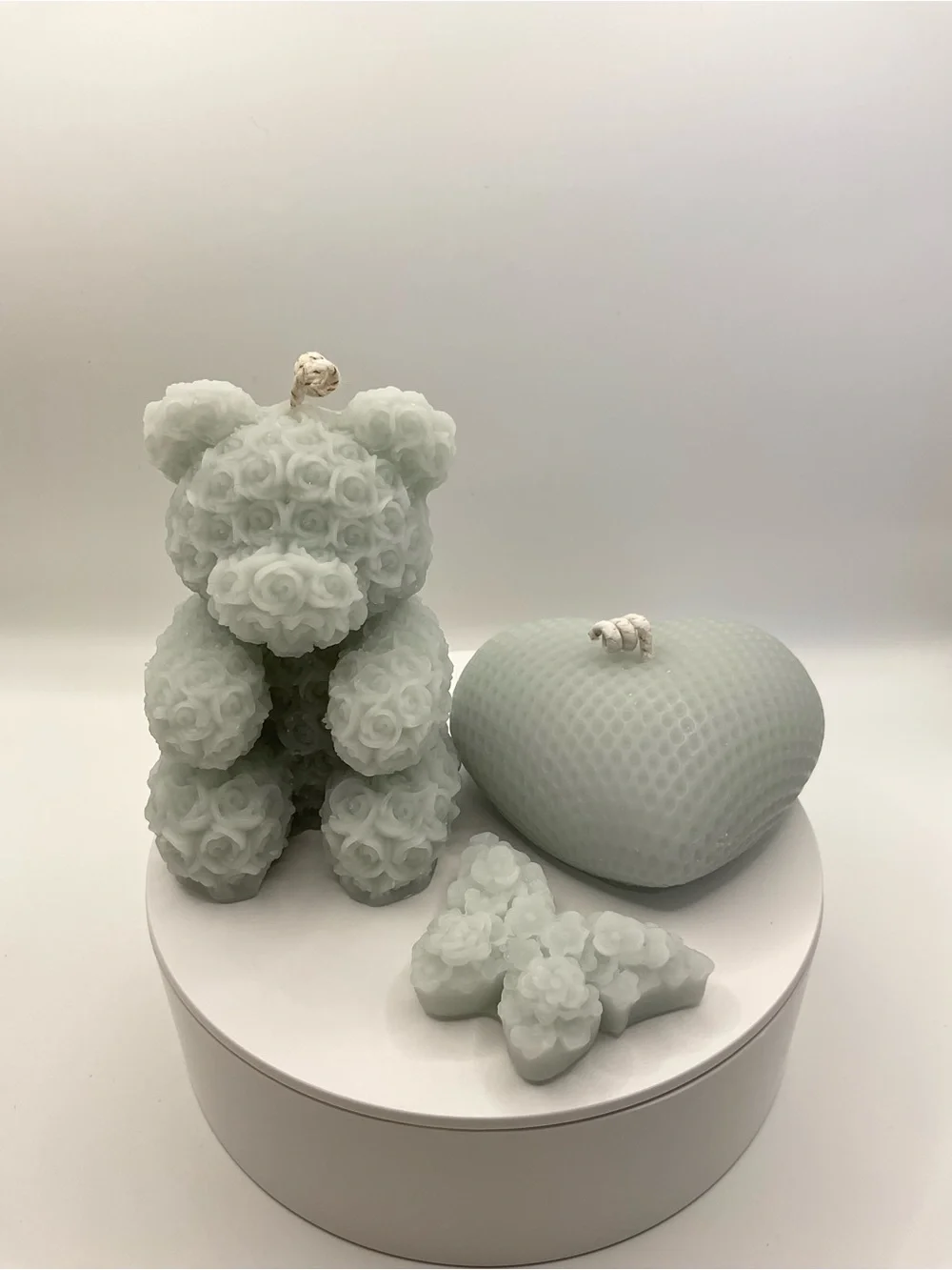 🕯️🌊NIB Bear and Heart Scented  Candle Set